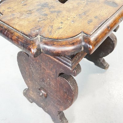 Italian Stool in Walnut, 1600s-GDD-1363620