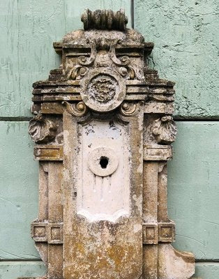 Italian Vertical Wall Fountain in Limestone, 1900s-FDW-2019665