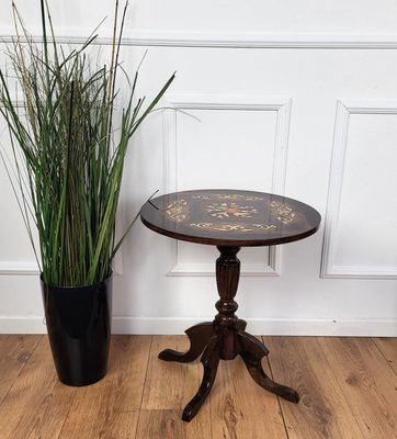 Italian Walnut Inlay Marquetry Round Tripod Sofa or Side Table, 1950s-EUP-1718951