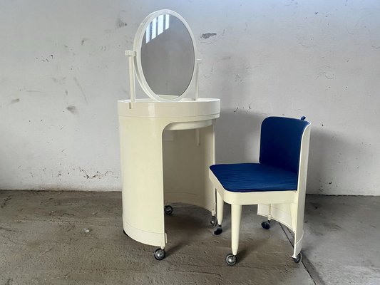 Italian White Dressing Table and Chair from Studio Kastilia, 1970s, Set of 2-PYR-1716547