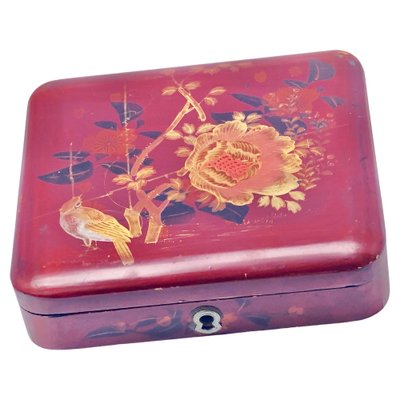 Japanese Hand-Painted and Lacquered Wooden Lidded Box, 1900s-UR-1320850