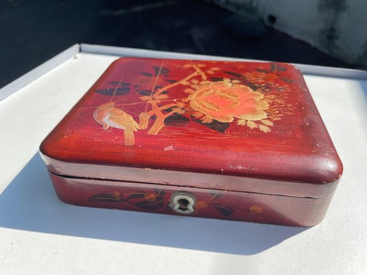 Japanese Hand-Painted and Lacquered Wooden Lidded Box, 1900s-UR-1320850