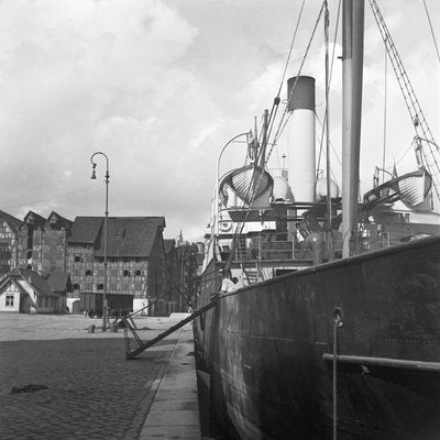 Karl Heinrich Lämmel, Ships at Koenigsberg Harbor in East Prussia, Germany, 1937, Photograph-DYV-1073498