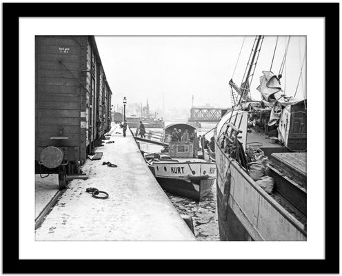 Karl Heinrich Lämmel, View to the Old Railway Bridge at Koenigsberg, Germany, 1934, Photograph-DYV-1073497