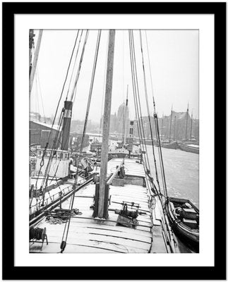 Karl Heinrich Lämmel, Wintertime at River Pregel with Ship, Germany, 1934, Photograph-DYV-1073493