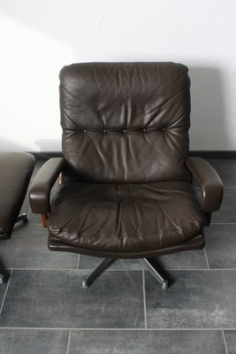 King Chair with Footrest in Brown Leather by André Vandenbeuck for Strässle, 1970s, Set of 2-IV-1801161