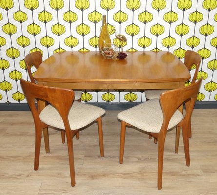 Large Extendable Dining Table in Walnut, 1960s-AFE-1799461