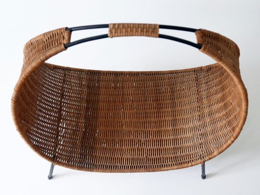 Large Mid-Century Modern Italian Wicker Magazine Rack or Stand, 1960s-WPT-831868