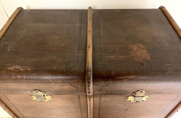 Large Old Travel Trunk Chest Coffee Table, 1900s-WZZ-1153849