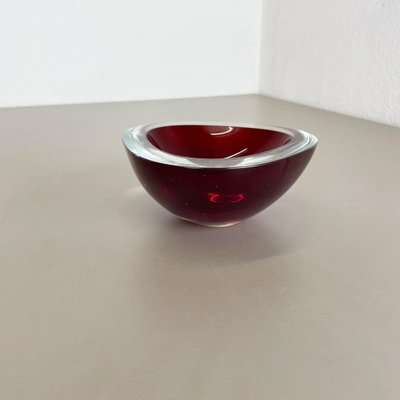 Large Red Murano Glass Ashtray, Italy, 1970s-QZ-1053340