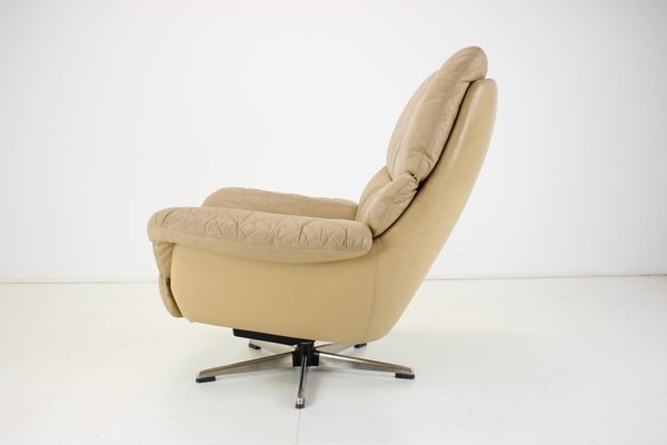 Large Scandinavian Adjustable Leather Armchair by Peem, 1970s-TZ-1262911