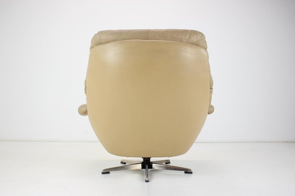 Large Scandinavian Adjustable Leather Armchair by Peem, 1970s-TZ-1262911