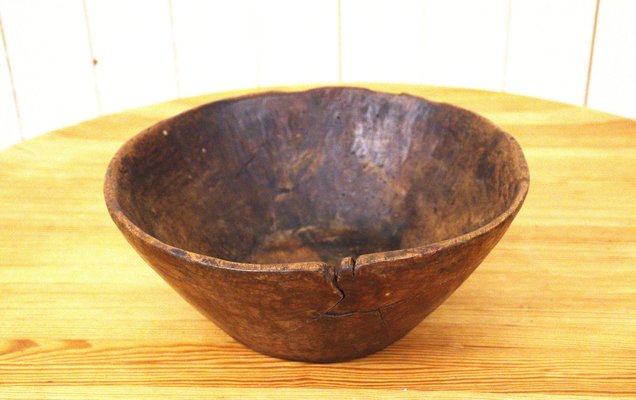 Large Swedish Folklore Carved Birchwood Bowl-UDU-1807824