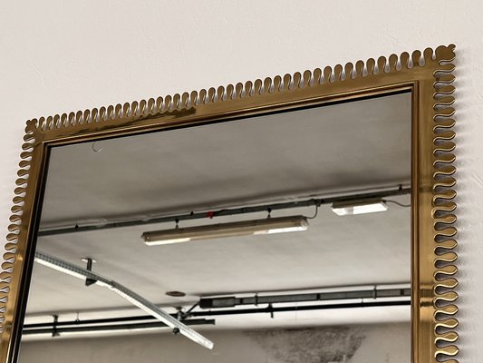 Large Wall Mirror in Brass from Vereinigte Werkstätten München, 1970s-VNE-1804376