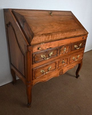 Late 18th Century Louis XV Walnut Chest of Drawers-RVK-1420634