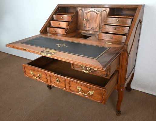 Late 18th Century Louis XV Walnut Chest of Drawers-RVK-1420634