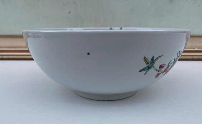 Late 19th Century Chinese Porcelain Serving Dish with Fruit Decor-QKG-1449000