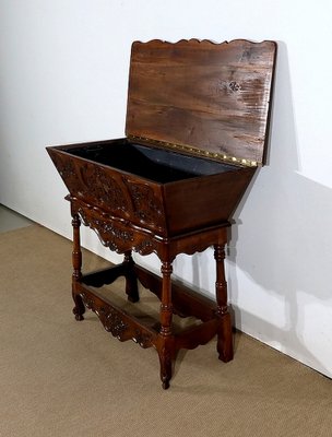 Late 19th Century Provençal Massive Walnut Petrin-RVK-1303974