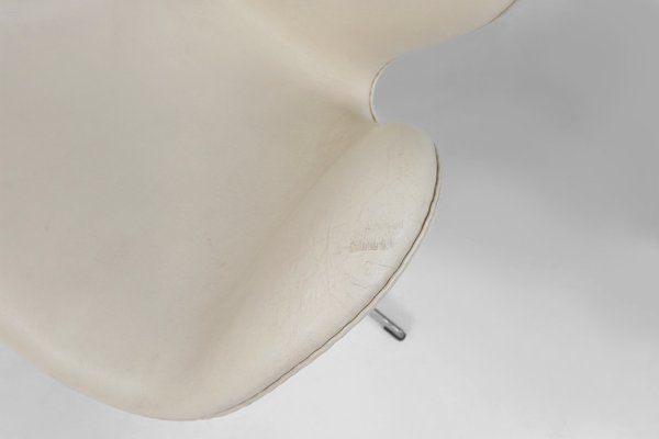 Leather Swan Chairs by Arne Jacobsen for Fritz Hansen, 2006, Set of 2-YSY-1785000