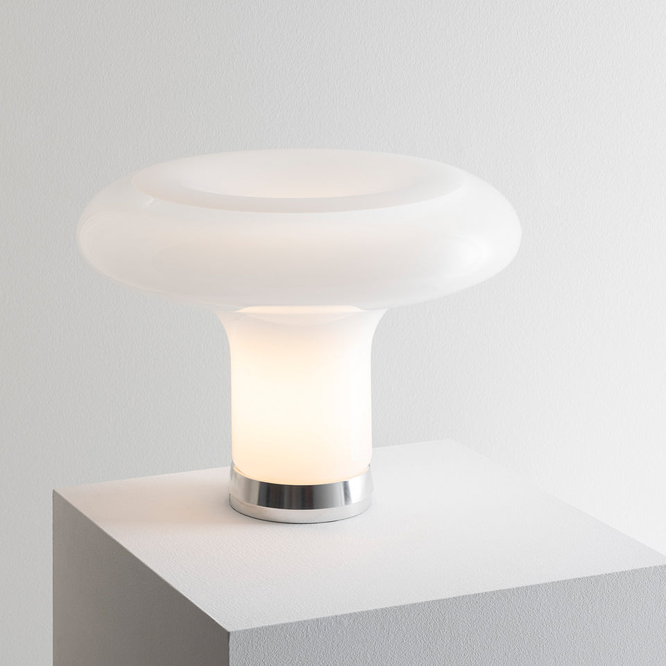 Lesbo Table Lamp by Artemide