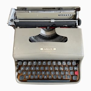 Lettera 22 Typewriter from Olivetti-BNU-1276620