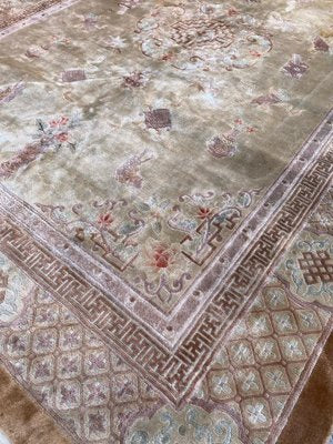 Light Chinese Silk Rug-YMM-1061542