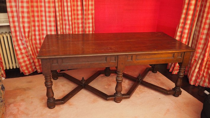 Louis XIV Veneto Table in Walnut-YNQ-1341939