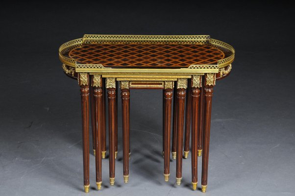 Louis XVI Nesting Tables in Marquetry Veneer, Set of 4-FLW-1402059