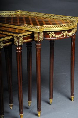 Louis XVI Nesting Tables in Marquetry Veneer, Set of 4-FLW-1402059