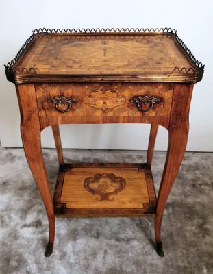 Louis XVI Style Nightstand in Walnut with Legs and Drawer-QRS-1309805