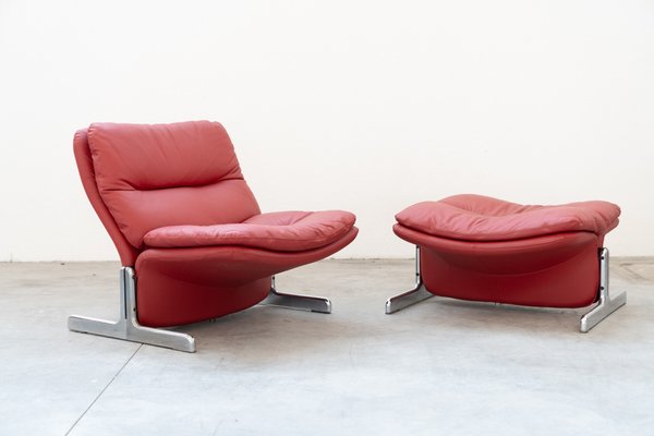 Lounge Chair and Footrest in Red Leather by Vitelli e Ammannati for Brunati, 1970s-1980s, Set of 2-KNM-1756785