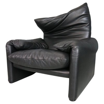 Maralunga Black Leather Lounge Chair by Vico Magistretti for Cassina, 1980s-DT-2026226