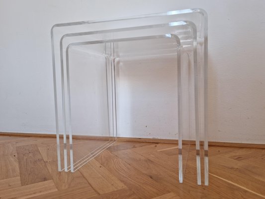 Mid-Century Acrylic Glass Nesting Tables, Italy, 1970s, Set of 3-TZ-1346175