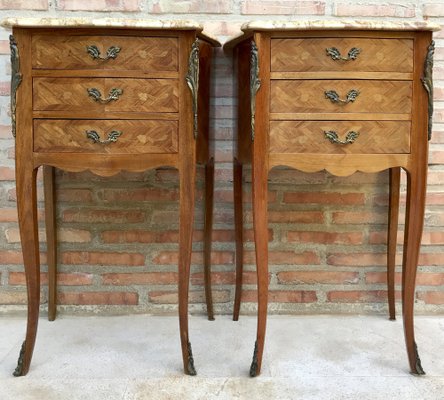 Mid-Century Bedside Tables in French Walnut With Marquetry & Marble Top, Set of 2-NOU-1344954