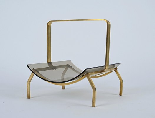 Mid-Century Brass and Smoked Glass Magazine Rack from Fontana Arte, Italy, 1960s-JDR-1195160