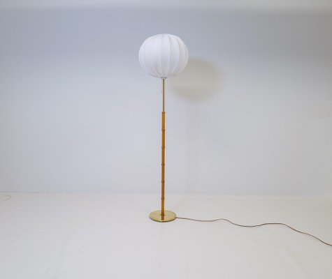 Mid-Century Brass & Oak Floor Lamp from Falkenbergs Belysning, Sweden, 1960s-UYK-1229957