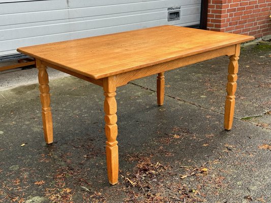 Mid-Century Danish Dining Table in Oak attributed to Henning Kjaernulf for EG Møbler, 1970s-GON-1750242