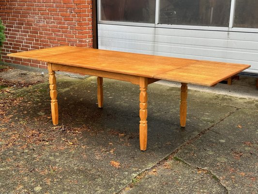 Mid-Century Danish Dining Table in Oak attributed to Henning Kjaernulf for EG Møbler, 1970s-GON-1750242