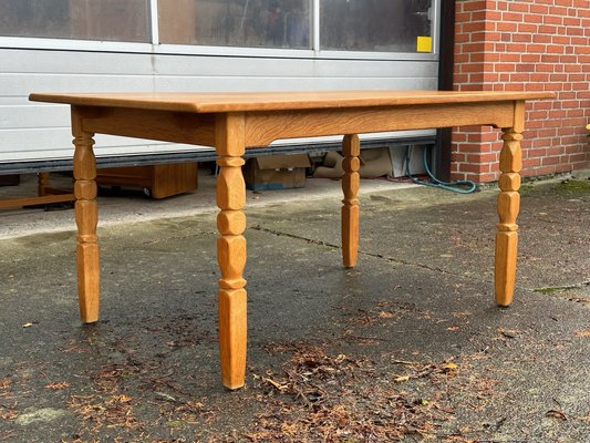 Mid-Century Danish Dining Table in Oak attributed to Henning Kjaernulf for EG Møbler, 1970s-GON-1750242