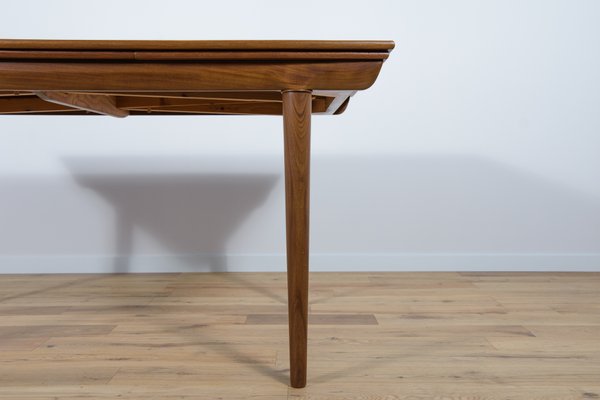 Mid-Century Danish Teak Dining Table by Johannes Andersen, 1960s-NIT-1427652