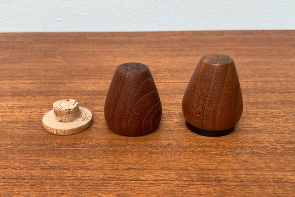 Mid-Century Danish Teak Pepper and Salt Shaker, 1960s, Set of 2-UAH-1334591