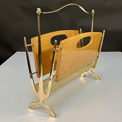 Mid-Century French Brass and Chestnut Wood Magazine Rack by Maison Baguès, 1950s-JDR-1126170