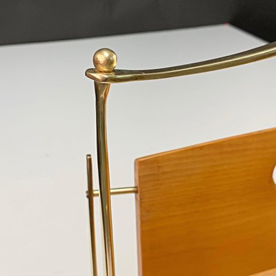 Mid-Century French Brass and Chestnut Wood Magazine Rack by Maison Baguès, 1950s-JDR-1126170