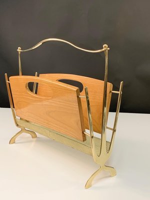 Mid-Century French Brass and Chestnut Wood Magazine Rack by Maison Baguès, 1950s-JDR-1126170