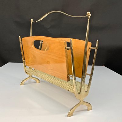 Mid-Century French Brass and Chestnut Wood Magazine Rack by Maison Baguès, 1950s-JDR-1126170