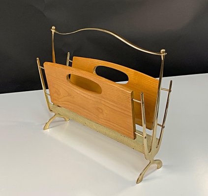 Mid-Century French Brass and Chestnut Wood Magazine Rack by Maison Baguès, 1950s-JDR-1126170