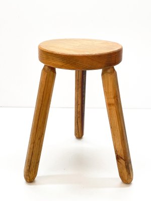 Mid-Century French Modern Wooden Tripod Stool in the style of Charlotte Perriand, 1950s-JDR-1125499