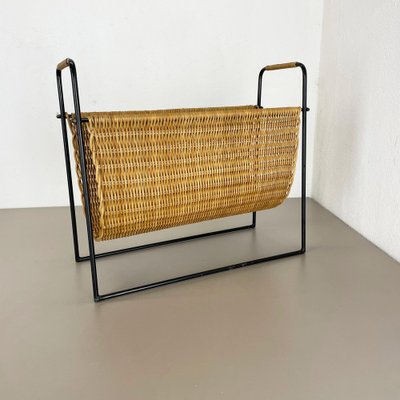 Mid-Century French Rattan Magazine Holder, 1950s-QZ-1343160