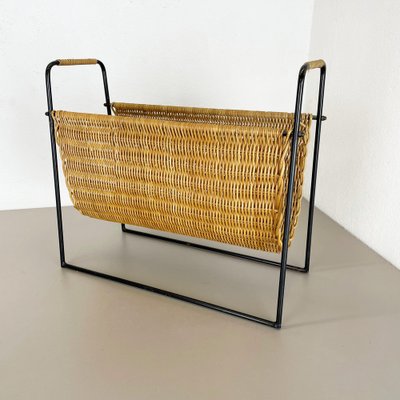 Mid-Century French Rattan Magazine Holder, 1950s-QZ-1343160