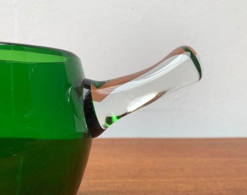 Mid-Century Green Glass Sarvituoppi Bowl with Handle by Sirkku Kumela-Lehtonen for Kumela, Finland, 1960s-UAH-1279765